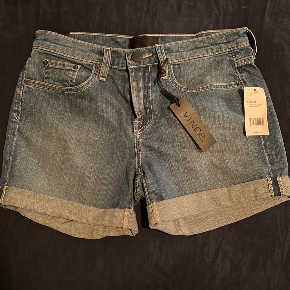 BNWT Vince Mason Relaxed Rolled Shorts - Size 26